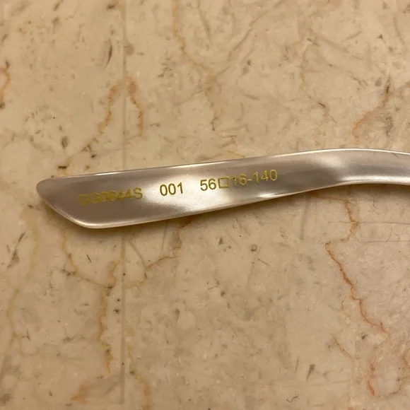 Gucci Square Sunglasses - Picture 5 of 8